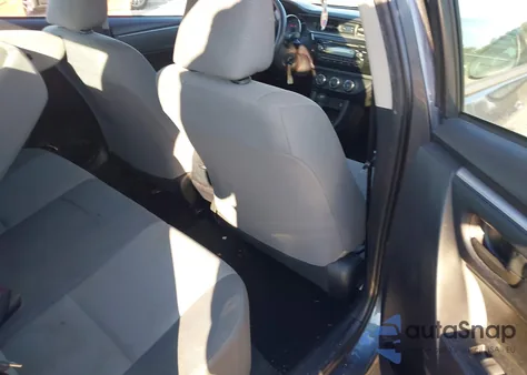 2015 Toyota Corolla L z USA, uszkodzony, nr VIN 2T1BURHEXFC307014